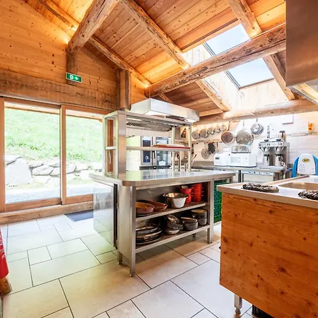 Les Clapieres Chalet